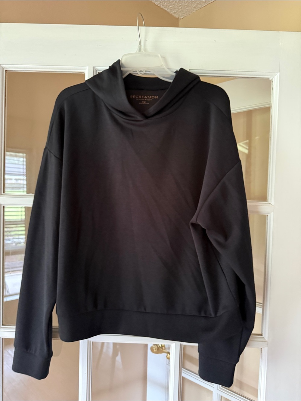 Recreation by Thread & Supply Black Crewneck hoodie